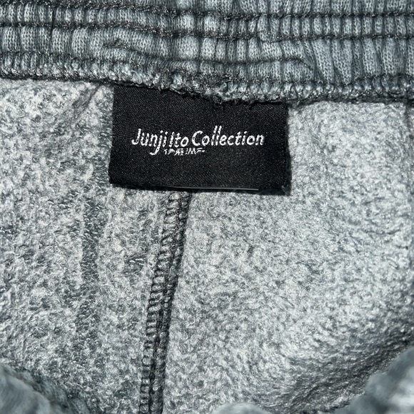 13’ Graphic Anime Shorts ‘One Size Fits All’ - Picture 4 of 4